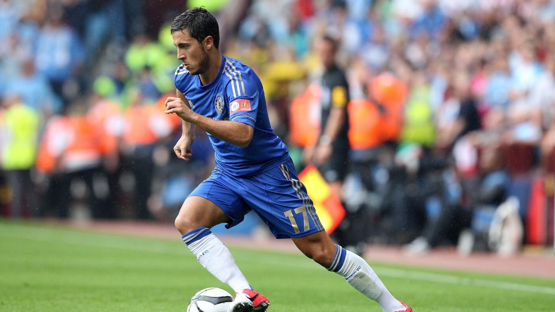 乐鱼电竞在线平台-切尔西3–0完胜巴黎,夺得首届扩军版冠军